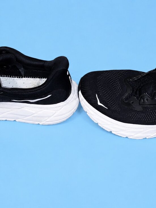 HOKA Arahi 7 Men’s Running Shoes Size 11.5D Black White Athletic Sneakers